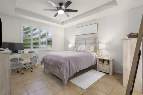 560 Se Monet Drive Port Saint Lucie FL 34984