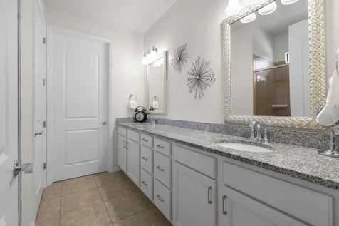 560 Se Monet Drive Port Saint Lucie FL 34984