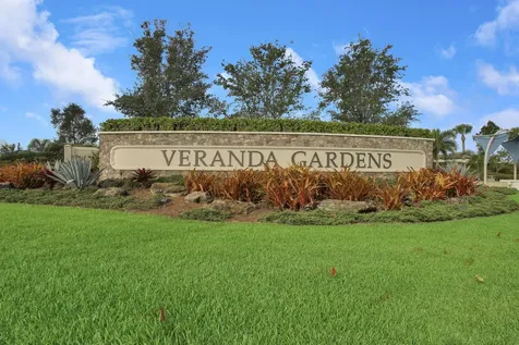 560 Se Monet Drive Port Saint Lucie FL 34984