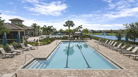 560 Se Monet Drive Port Saint Lucie FL 34984