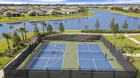 560 Se Monet Drive Port Saint Lucie FL 34984