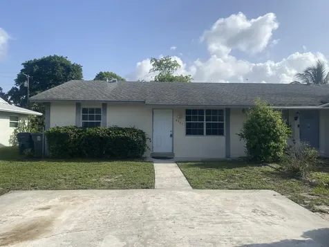 4597 Arthur Street Palm Beach Gardens FL 33418
