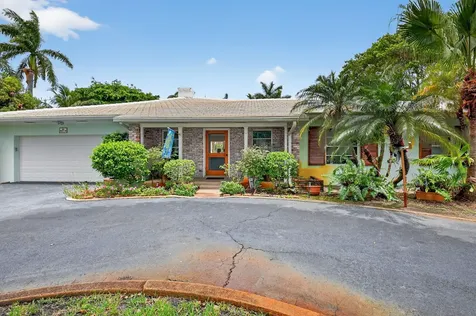 1095 Hibiscus Lane Delray Beach FL 33444
