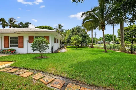 1095 Hibiscus Lane Delray Beach FL 33444