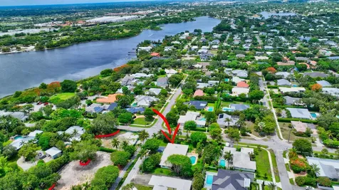 1095 Hibiscus Lane Delray Beach FL 33444