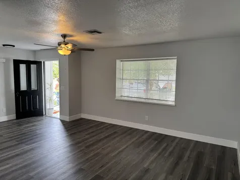 412 Ne Midvale Street Port Saint Lucie FL 34983