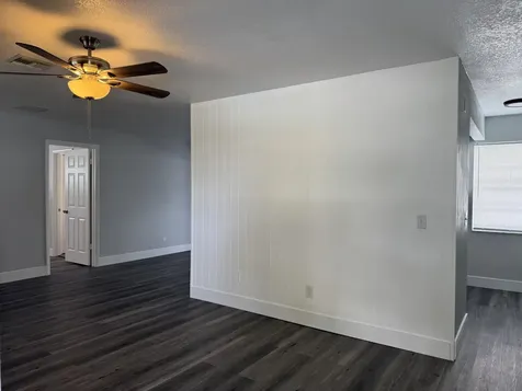 412 Ne Midvale Street Port Saint Lucie FL 34983