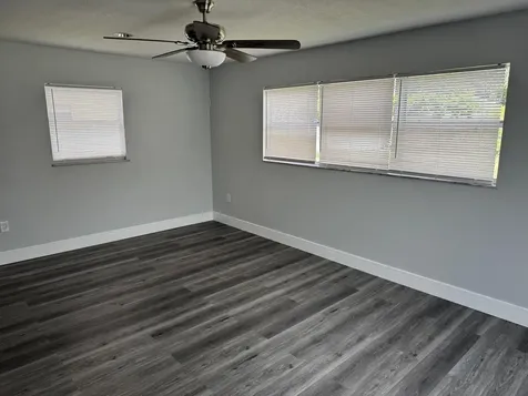 412 Ne Midvale Street Port Saint Lucie FL 34983