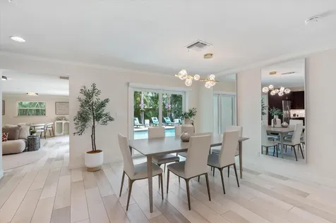 211 Nw 17th Street Delray Beach FL 33444