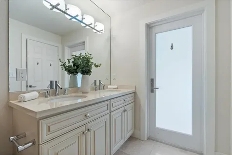 211 Nw 17th Street Delray Beach FL 33444