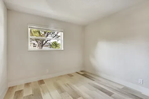 211 Nw 17th Street Delray Beach FL 33444