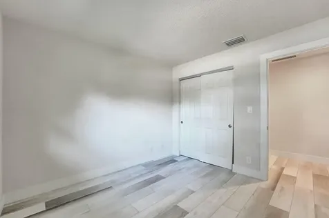 211 Nw 17th Street Delray Beach FL 33444