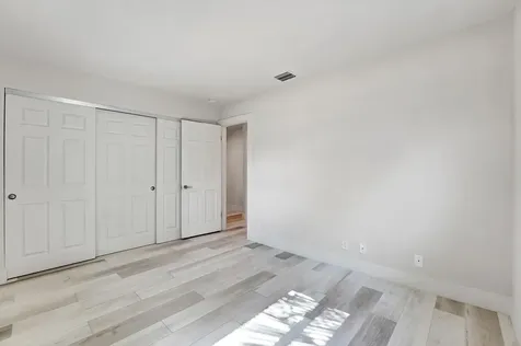 211 Nw 17th Street Delray Beach FL 33444