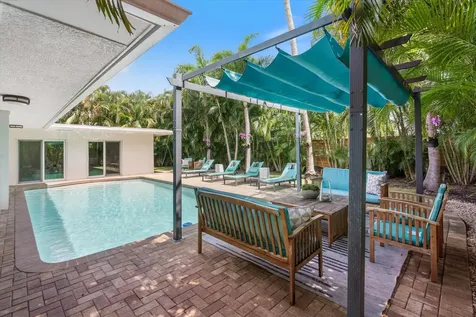 211 Nw 17th Street Delray Beach FL 33444