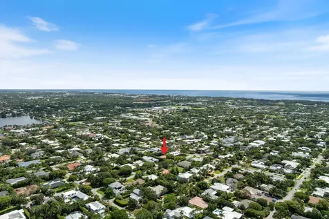 211 Nw 17th Street Delray Beach FL 33444
