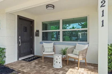 211 Nw 17th Street Delray Beach FL 33444