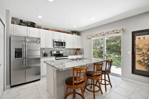 2841 Nw Treviso Circle Port Saint Lucie FL 34986
