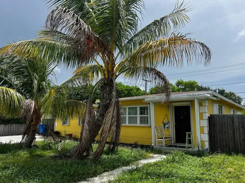 1036 S 14th Street Lantana FL 33462