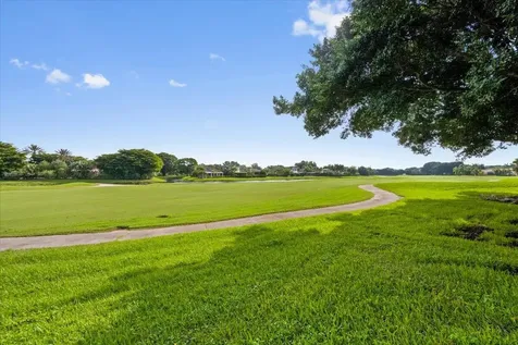 2514 Players Court Wellington FL 33414