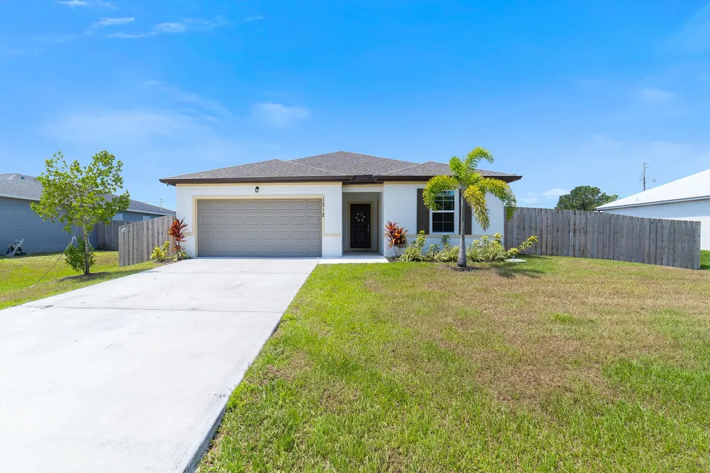 1312 Sw Calmar Avenue Port Saint Lucie FL 34953