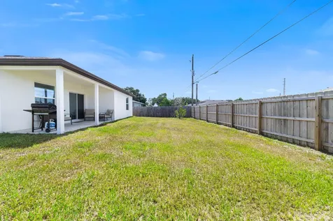 1312 Sw Calmar Avenue Port Saint Lucie FL 34953