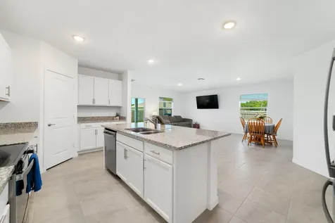 1312 Sw Calmar Avenue Port Saint Lucie FL 34953