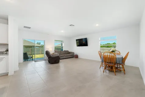 1312 Sw Calmar Avenue Port Saint Lucie FL 34953