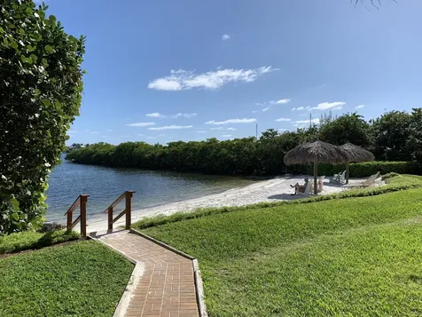 700 Scotia Drive Hypoluxo FL 33462