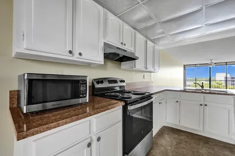 12 Royal Palm Way Boca Raton FL 33432