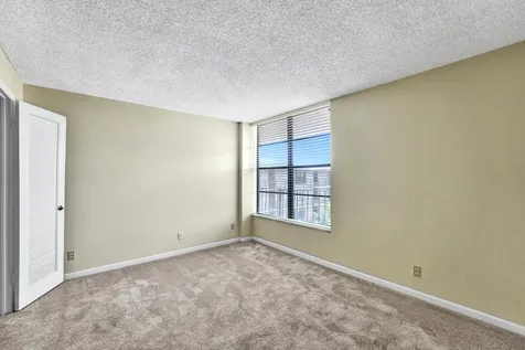 12 Royal Palm Way Boca Raton FL 33432
