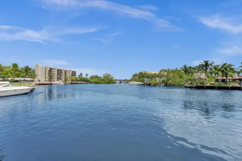 12 Royal Palm Way Boca Raton FL 33432