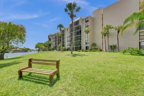 12 Royal Palm Way Boca Raton FL 33432
