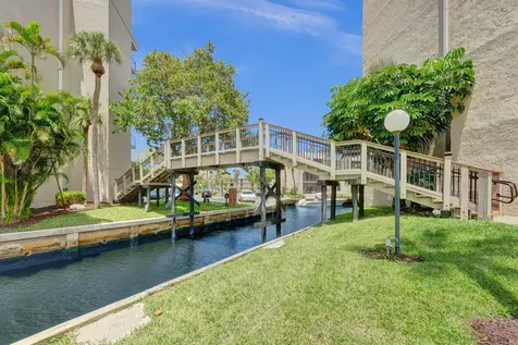 12 Royal Palm Way Boca Raton FL 33432