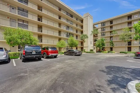 12 Royal Palm Way Boca Raton FL 33432