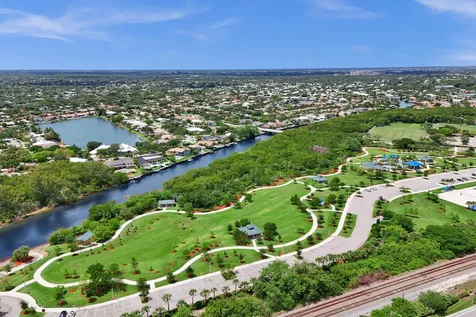 12 Royal Palm Way Boca Raton FL 33432
