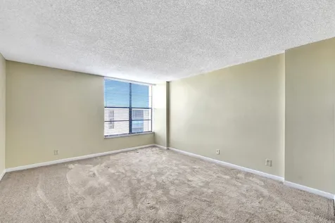 12 Royal Palm Way Boca Raton FL 33432