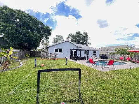 970 Sw Versailles Avenue Port Saint Lucie FL 34953