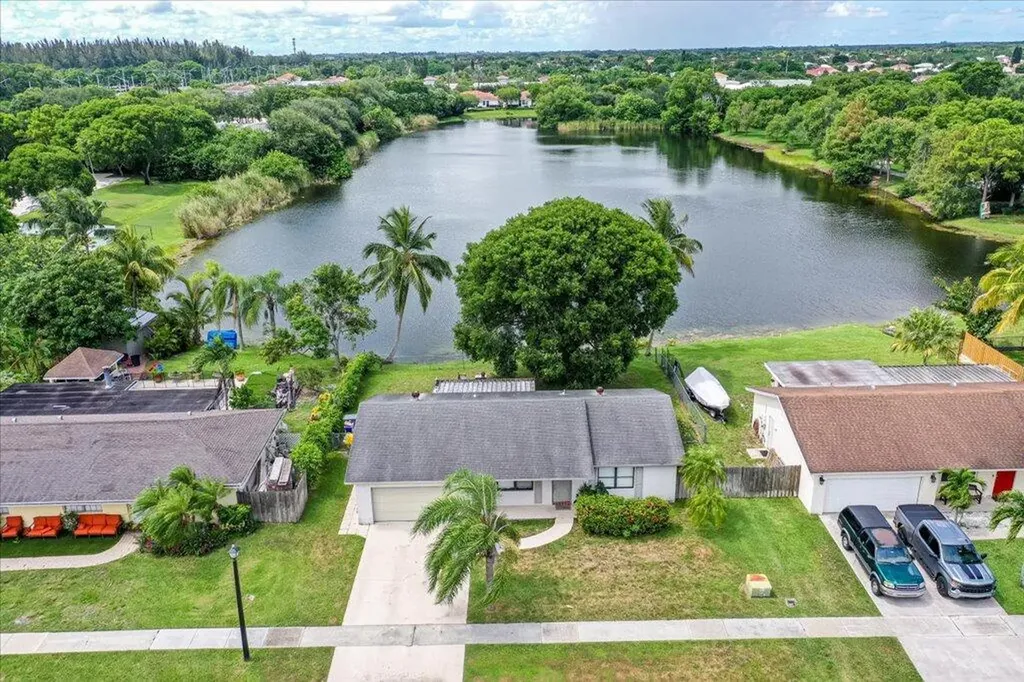 9893 Liberty Road Boca Raton FL 33434