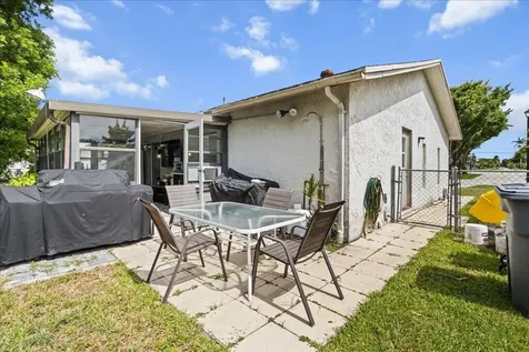 9893 Liberty Road Boca Raton FL 33434