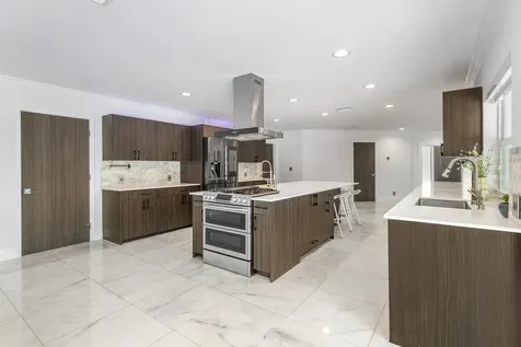 960 Sw 18th Street Boca Raton FL 33486