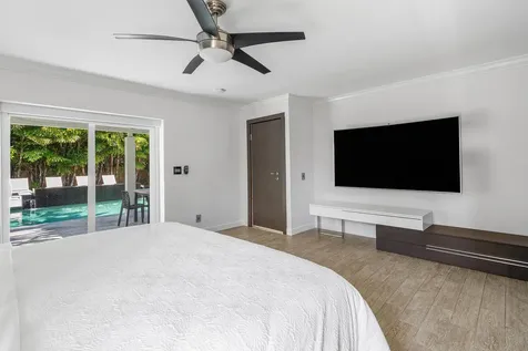 960 Sw 18th Street Boca Raton FL 33486