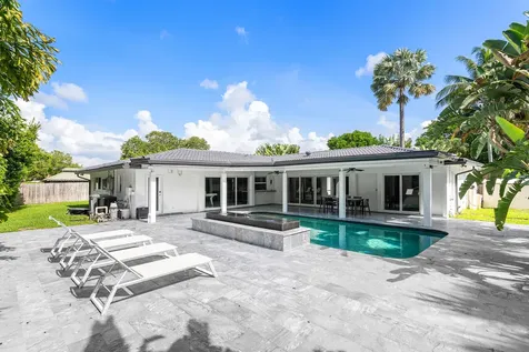 960 Sw 18th Street Boca Raton FL 33486