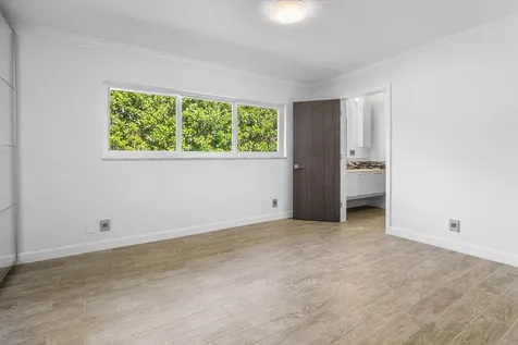 960 Sw 18th Street Boca Raton FL 33486