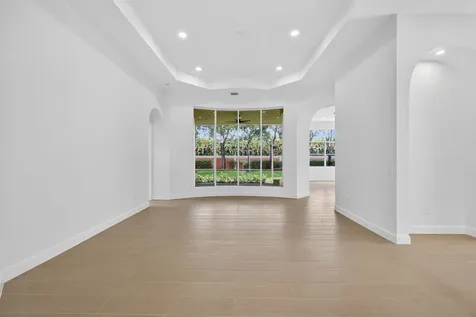 8873 Via Brilliante Wellington FL 33411