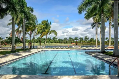 8873 Via Brilliante Wellington FL 33411