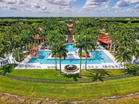8873 Via Brilliante Wellington FL 33411
