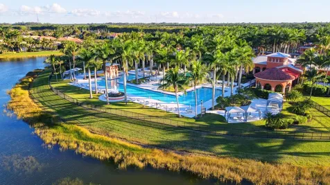 8873 Via Brilliante Wellington FL 33411