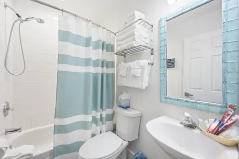 7031 Harbor Village Drive Duck Key FL 33050