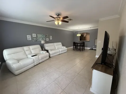 2136 Oakmont Drive Riviera Beach FL 33404