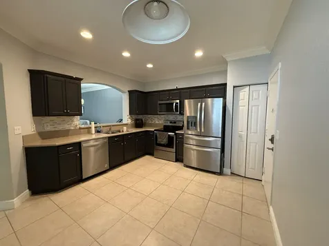 2136 Oakmont Drive Riviera Beach FL 33404